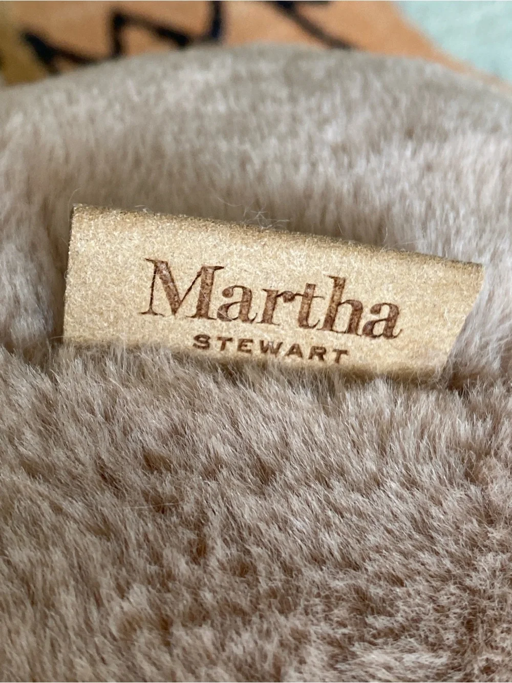 Martha Stewart - Faux Fur Reversible Small Round Pet Bed